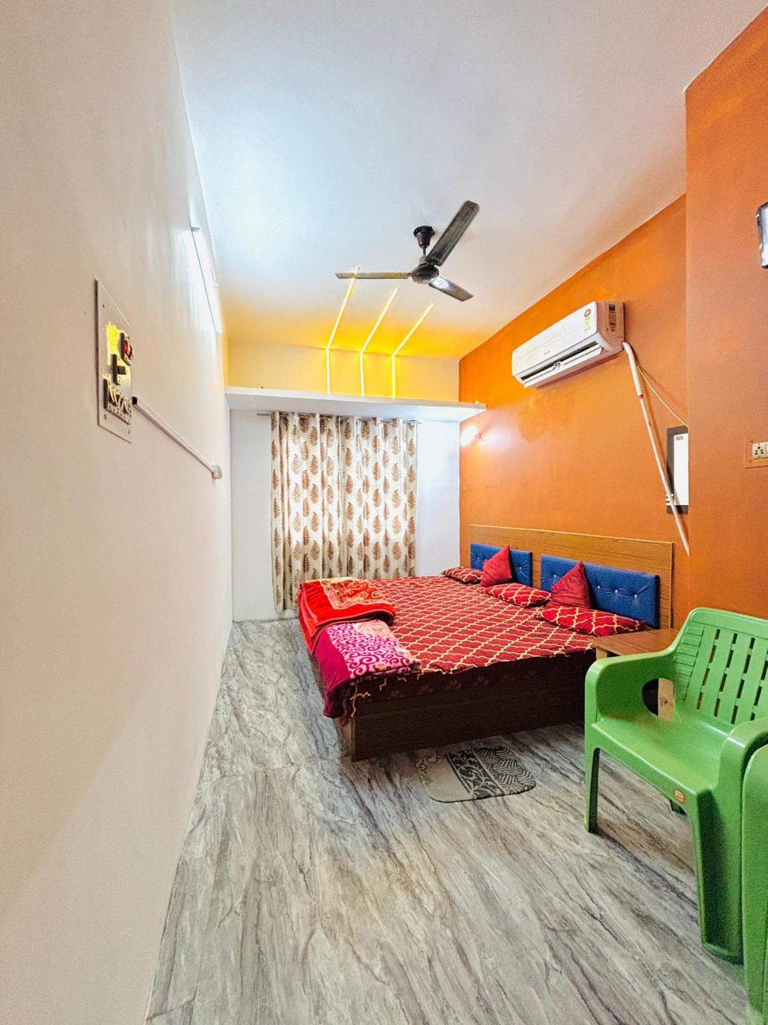 Shivalay Paying Guest House Varanasi Exterior photo