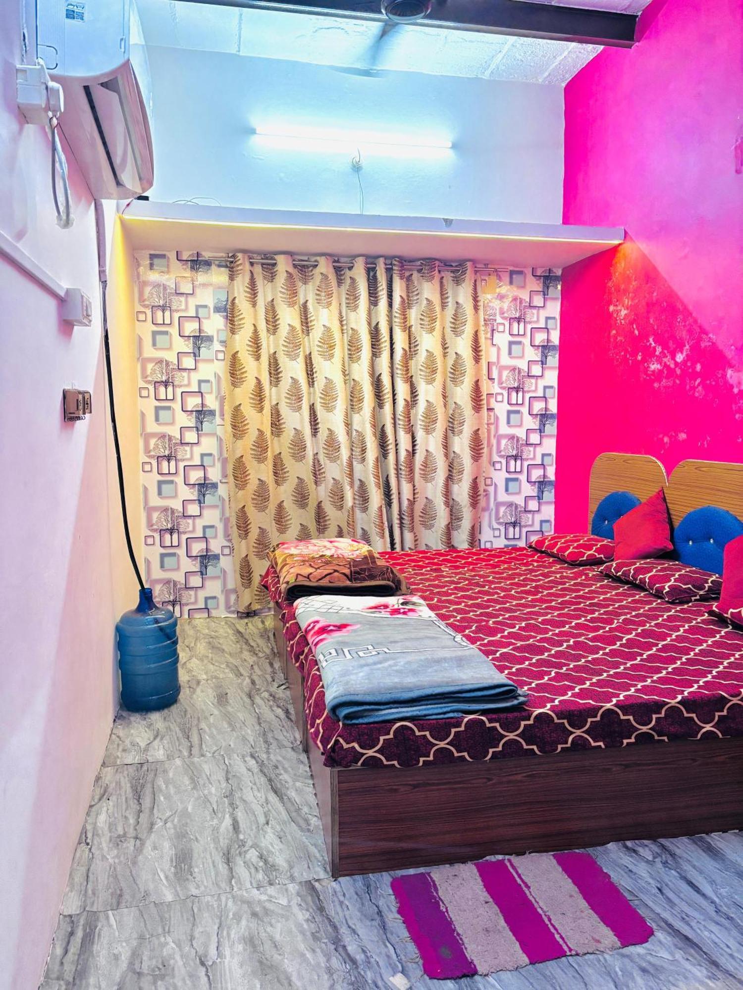 Shivalay Paying Guest House Varanasi Exterior photo